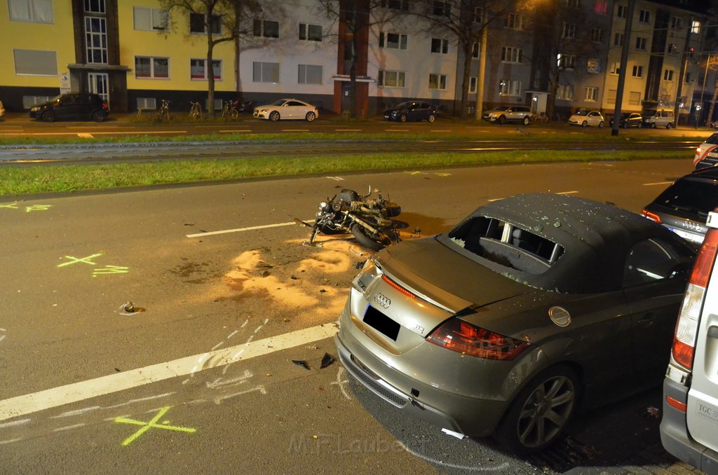 VU Krad gegen PKW Koeln Braunsfeld Aachenerstr P087.JPG - Miklos Laubert